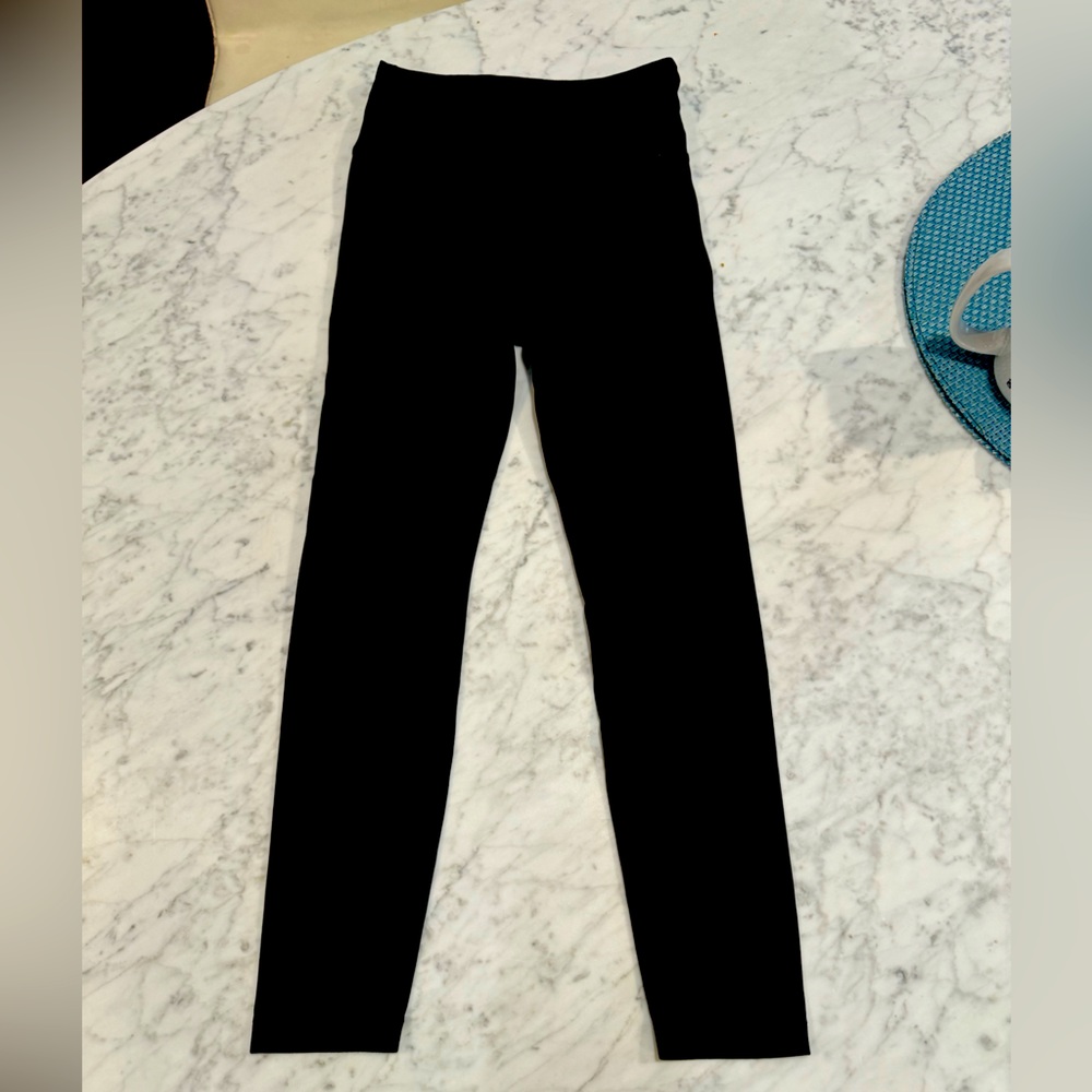 4 Pairs Athleta Girl Chit Chat 7/8 Leggings